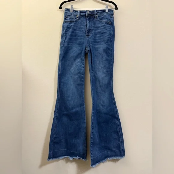 Judy Blue Flare Jeans in Medium Wash Blue -‎ 7/28 - Picture 12 of 12